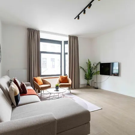 Apartment Inviting And Bright 7-person In *