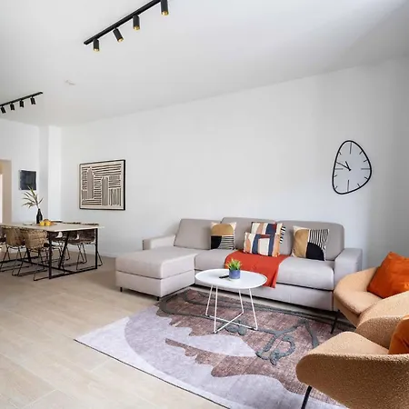Inviting And Bright 7-person In