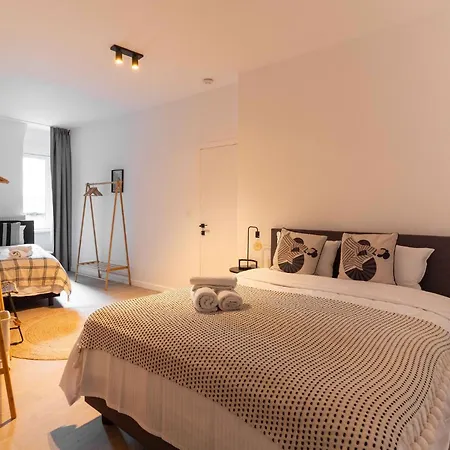 Inviting And Bright 7-person In Apartment