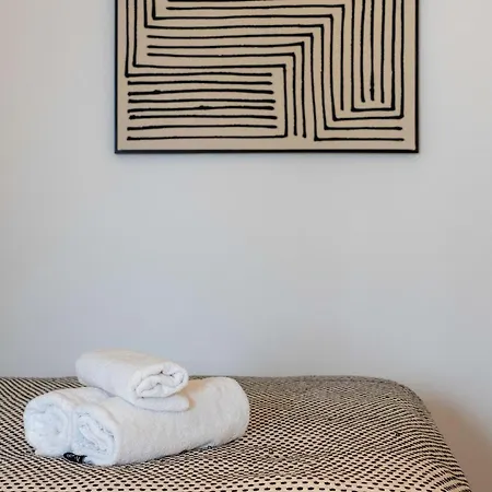 アパート Inviting And Bright 7-person In *