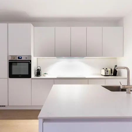 アパート Inviting And Bright 7-person In アントウェルペン